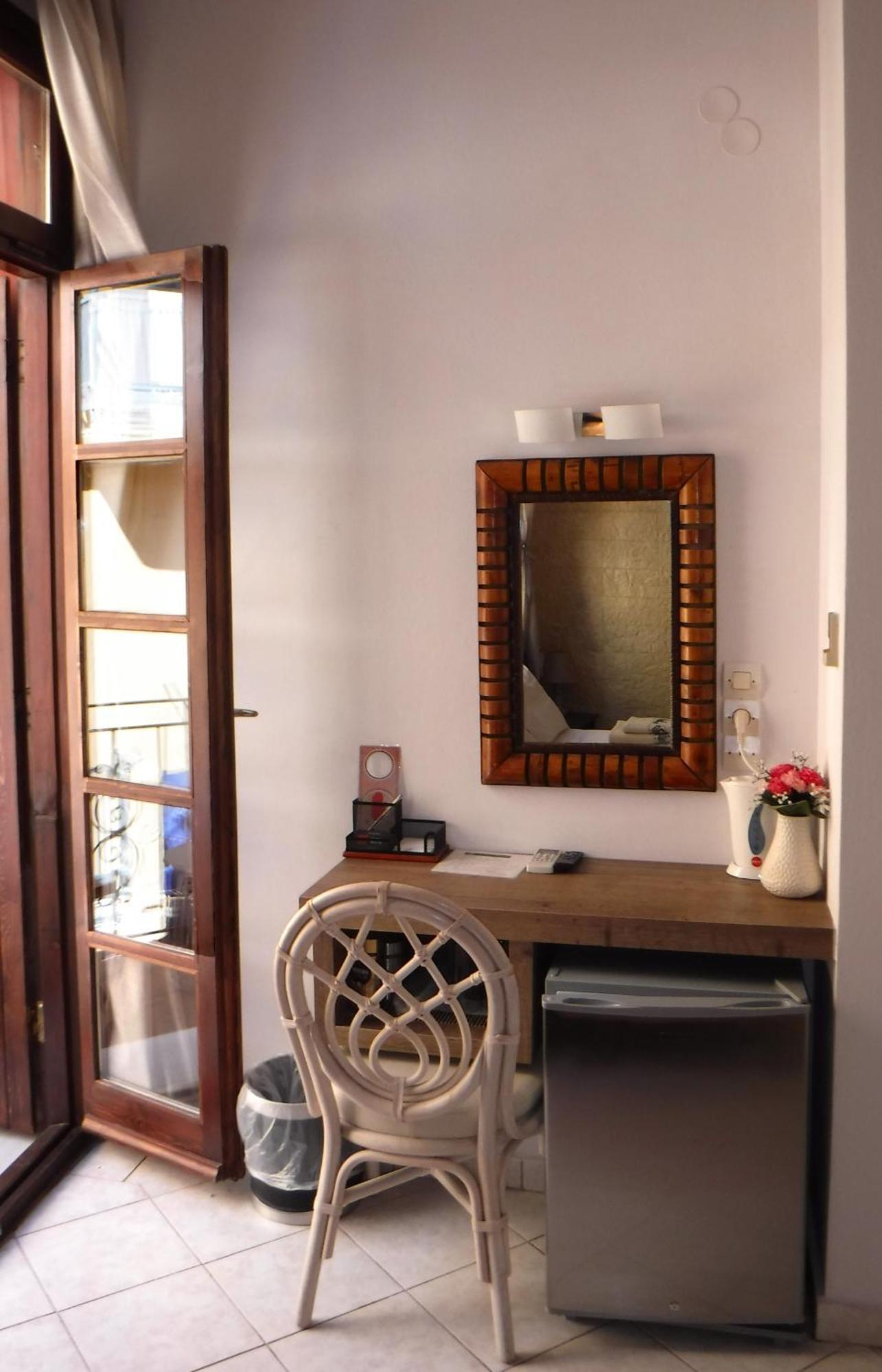Enetiko Rooms Chania  Ngoại thất bức ảnh